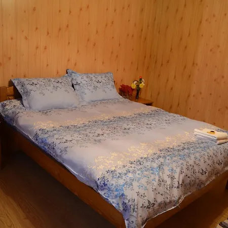 Casa Cu Povesti