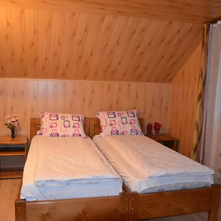 Casa Cu Povesti